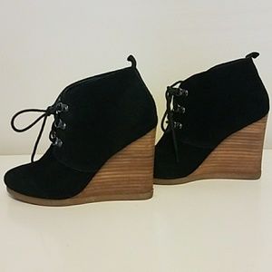 Express wedge booties